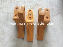 4043000179+4043000180 Зуб ковша боковой левы